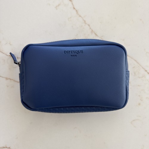 Qatar airways amenity kit bag - amenity,