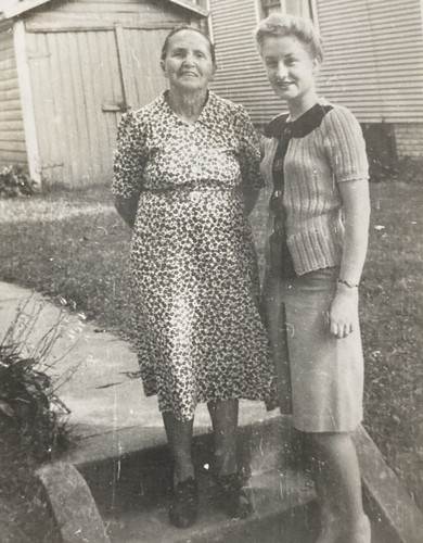 1950s young older ladies - 1950s,