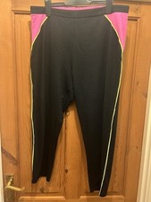 Tu. Gym shorts ladies. love your style 16/18. Large