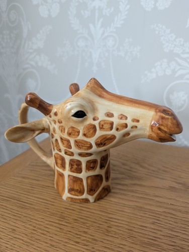 Quail ceramics giraffe head - ceramics,