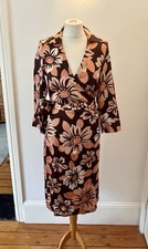 ANN-LOUISE ROSWALD Floral Wrap