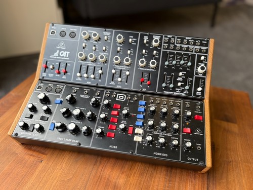 Behringer model cat analog - d, &