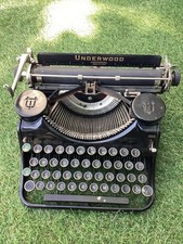 Vintage Underwood Universal 1920's Era Metal Typewriter UNTESTED 