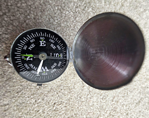 Metal pocket compass with - metal,