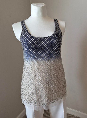 Sleeveless gradient top - sleeveless,