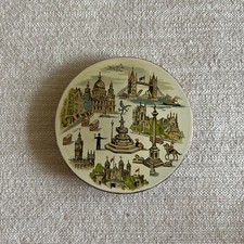 VINTAGE LE RAGE LADIES MIRROR COMPACT  TOUR OF LONDON