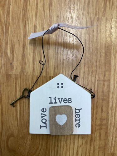 House shaped love lives - shaped, here