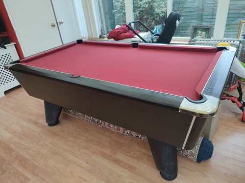 Full size pool table 7ft - full, x