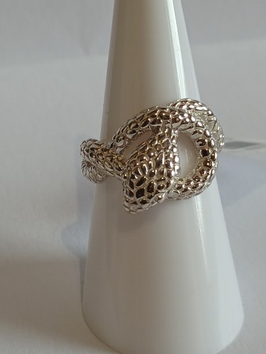 Coiled serpent snake - serpent, size