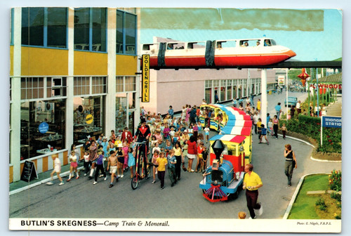 Postcard butlin skegness - skegness,