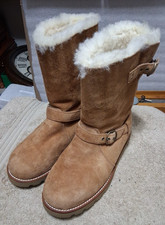 UGG Women's Size 6 NOIRA