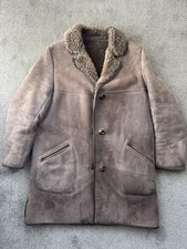 Ladies Size 16 Genuine ICELANDIC SHEEPSKIN coat. Little worn. Great coat
