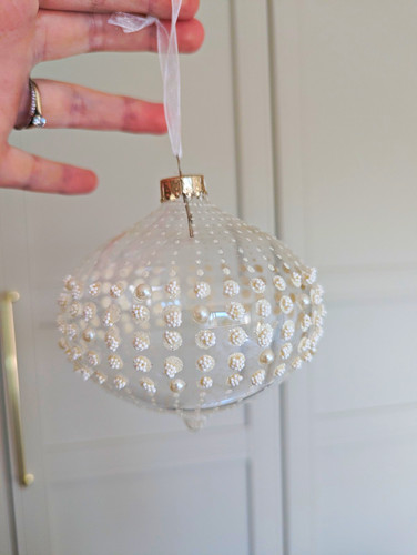 Clear glass christmas bauble - clear,
