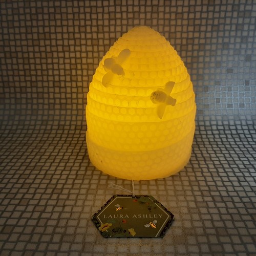 Laura ashley beehive - laura, led