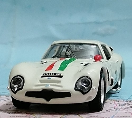 Alfa romeo giulia tz2 - alfa,