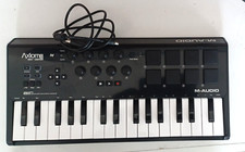 M-Audio Axiom AIR Mini 32 Keyboard and 8 Pad Controller