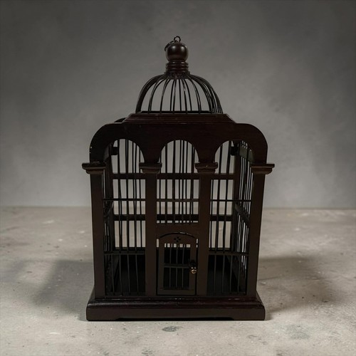 Large majestic wood bird - majestic, cage