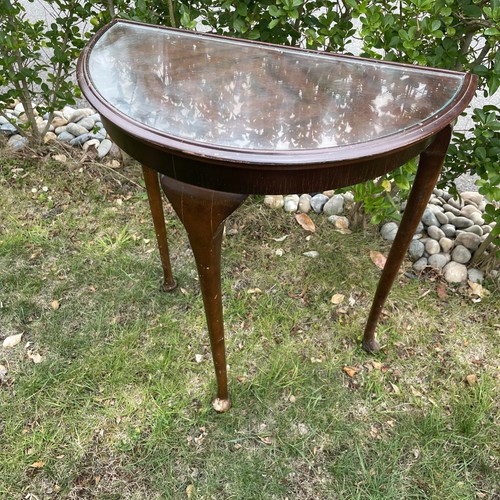 Mahogany inlaid demi - inlaid, lune