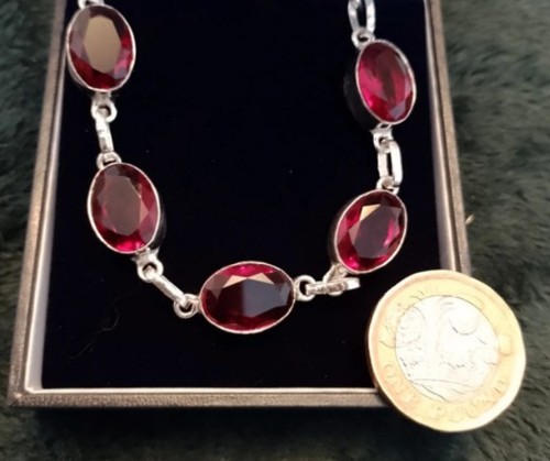 Stunning garnet stone - stunning,