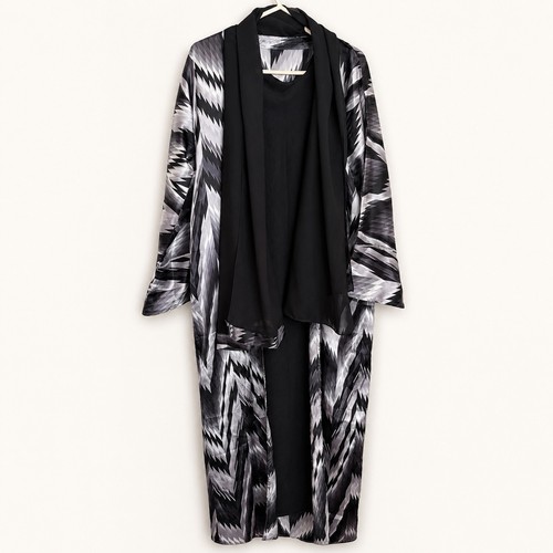 Grey black geometric piece - grey, 3