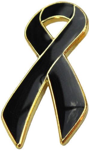 Black awareness ribbon pin - black,