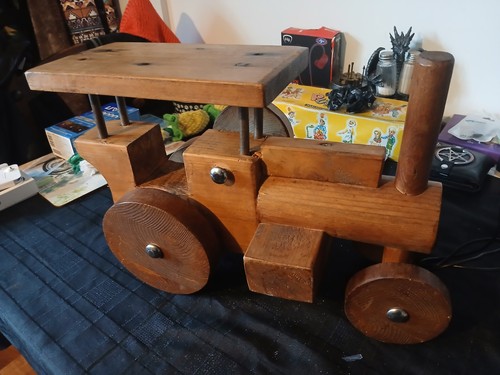 Scratchbuilt wooden traction - scratchbuilt,