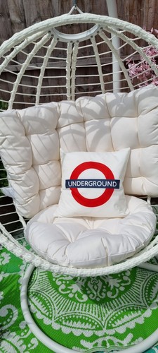 Pair london underground - london,
