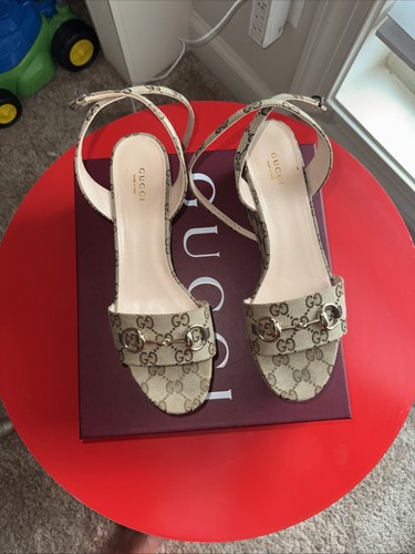 Gucci wedge sandles - gucci,