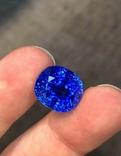 Cushion Cut 5 Ct Extreme