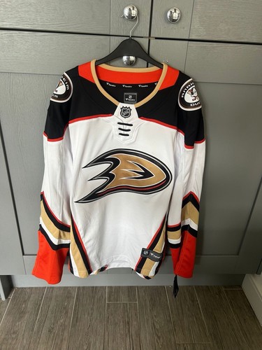 Brand new with tags fanatics - brand,