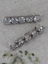 Pair of VINTAGE 1950s diamante paste bar brooches rhodium plated [2]