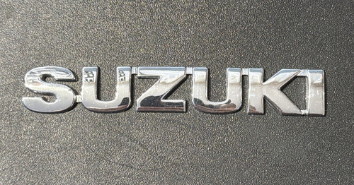Suzuki car badge emblem - badge,
