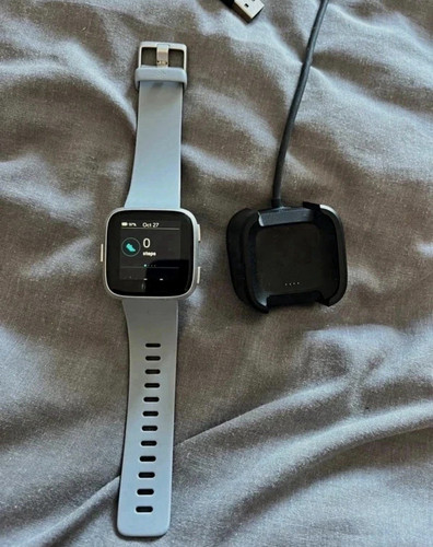 Fitbit versa 40mm - 40mm, aluminium