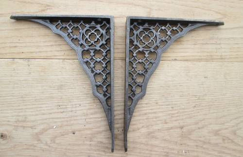 Pair antique gothic - 8",