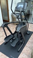 MATRIX E30 ELLIPTICAL CROSS TRAINER WITH XER CONSOLE + MANUALS & HEART MONITOR