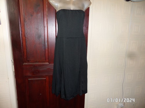 Ladies black strapless dress
