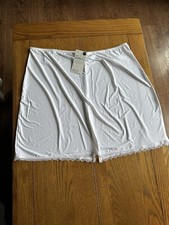 Marks And Spencer White Half