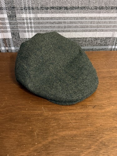 Barbour flat cap - conon, size