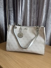 GUESS Noelle Elite Tote Bag -