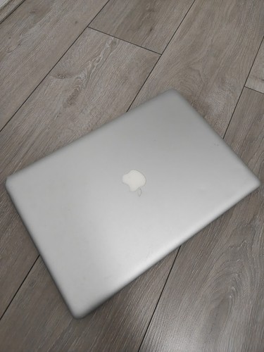 Apple macbook pro silver - apple, model