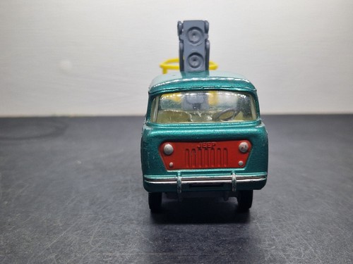 Corgi 470 jeep - corgi,