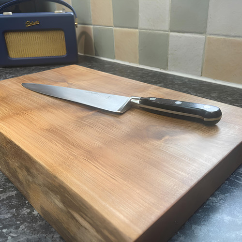 Live edge chopping board urban - edge,