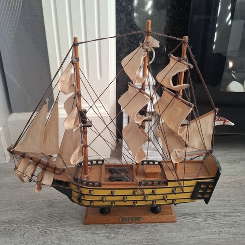 Victory wooden model - h.m.s,