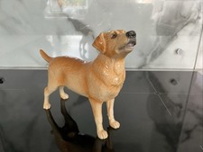 Large Beswick Yellow Labrador In Gloss In Excellent Condition No Box