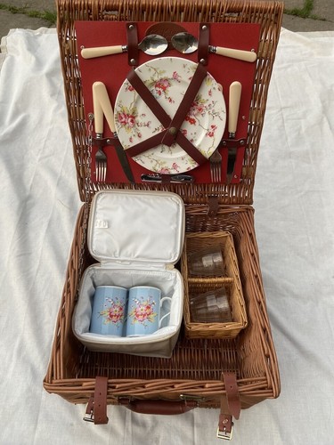 Cath kidston picnic basket - kidston, set