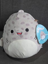 Squishmallows Azi the Grey