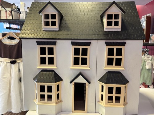 Georgian style doll house bay - georgian,