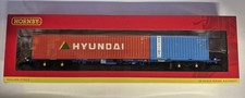 Hornby R6927 TOUAX KFA TANKTAINER WAGON WITH 20FT AND 40FT CONTAINER