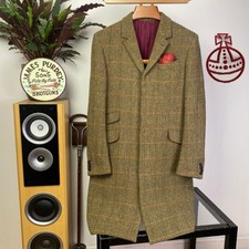 Aubin & Wills (38) Medium