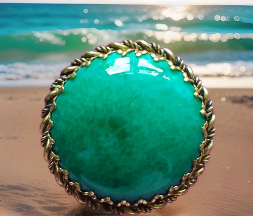 Art deco gold tone and - art,